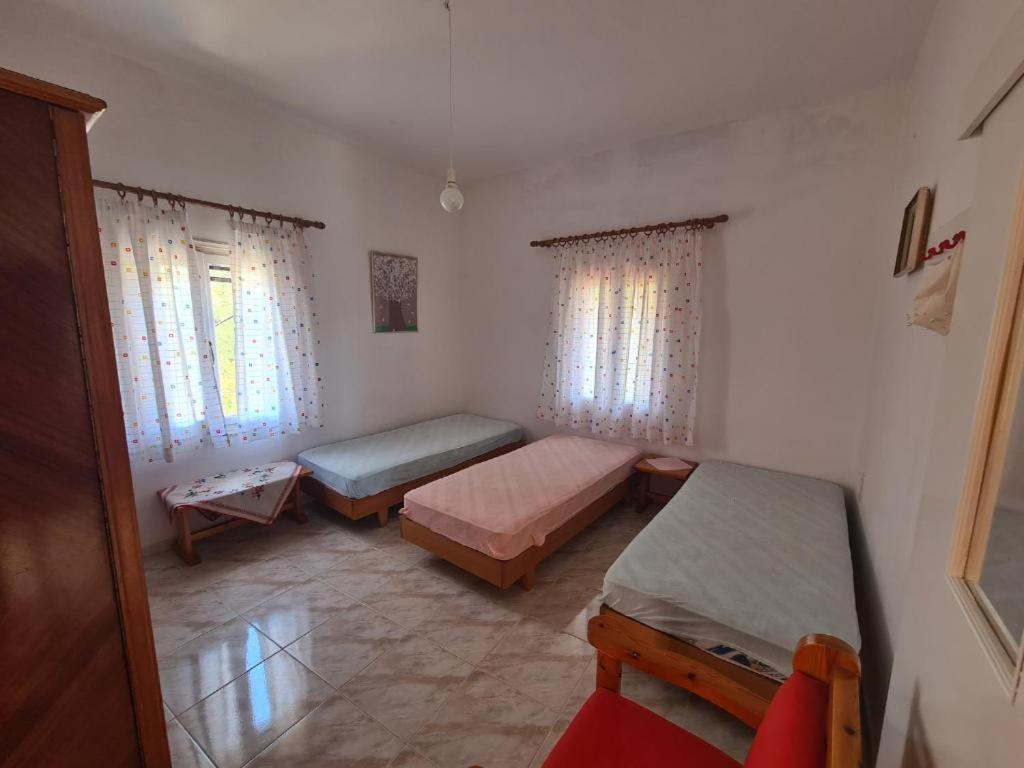 Το Κτήμα Της Ελιάς Του Τάκη Guest House Paralia Demonias Exterior photo